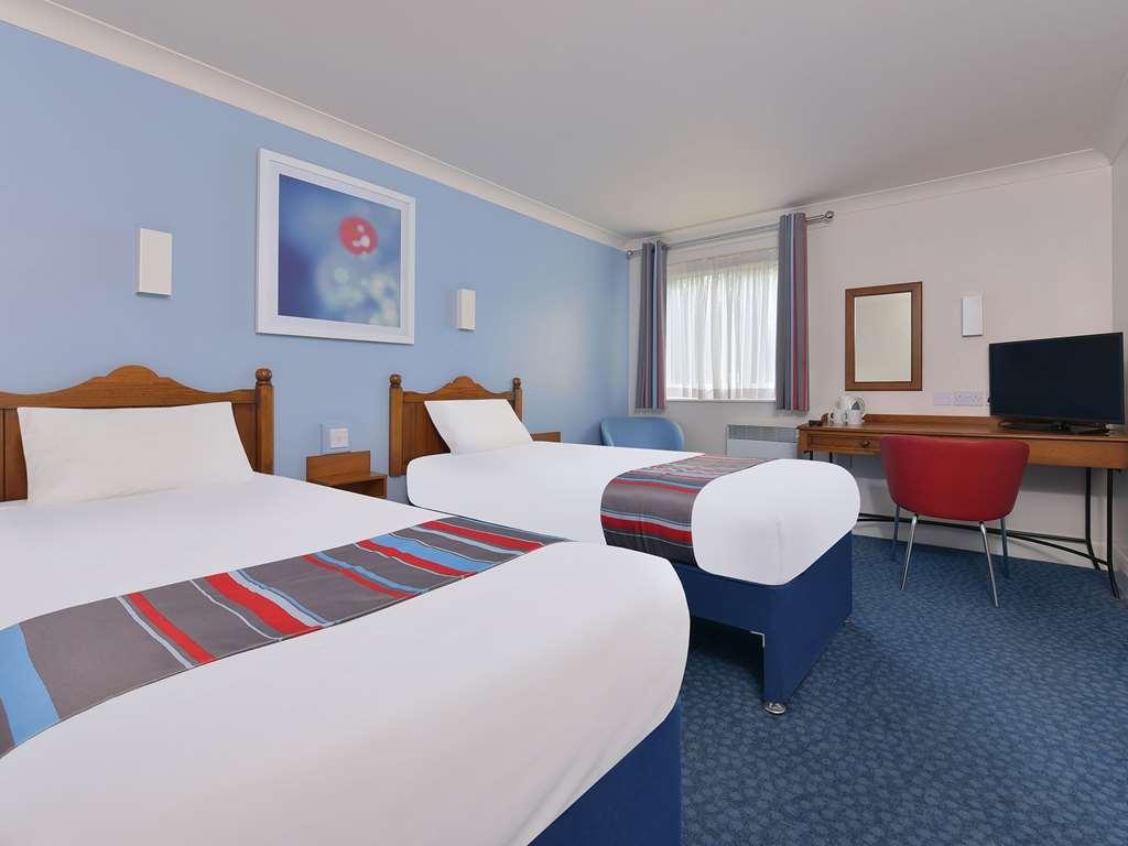Travelodge Warrington Lowton Szoba fotó