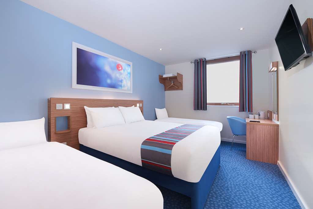 Travelodge Warrington Lowton Szoba fotó