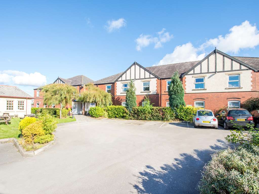 Travelodge Warrington Lowton Kültér fotó
