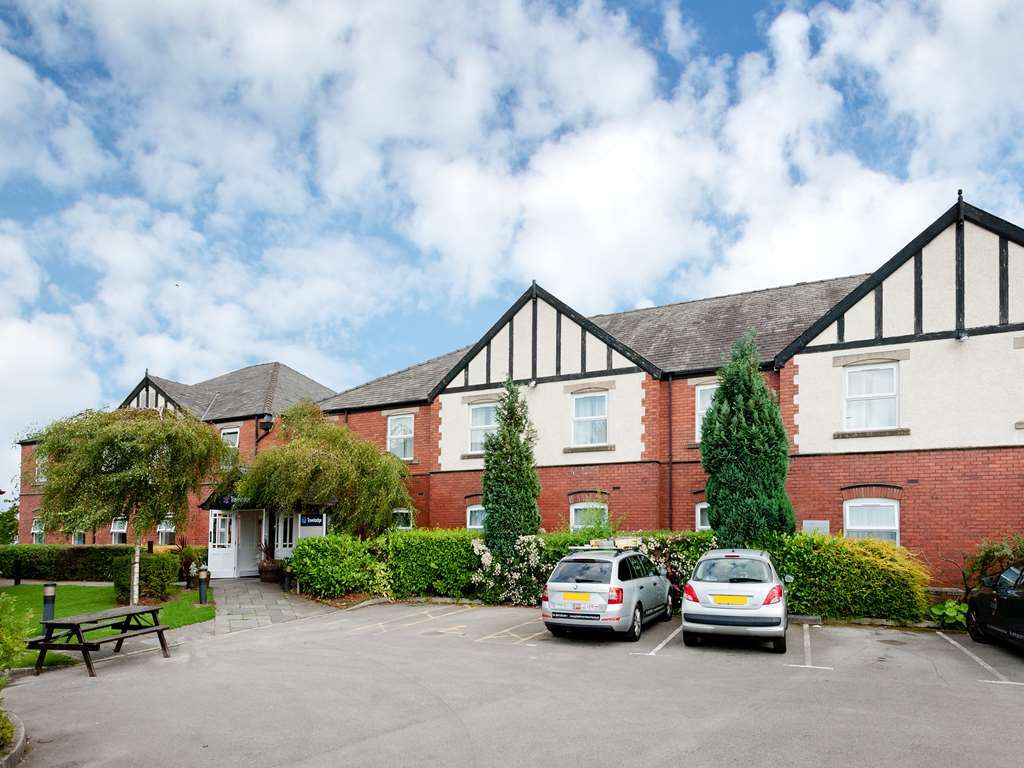 Travelodge Warrington Lowton Kültér fotó
