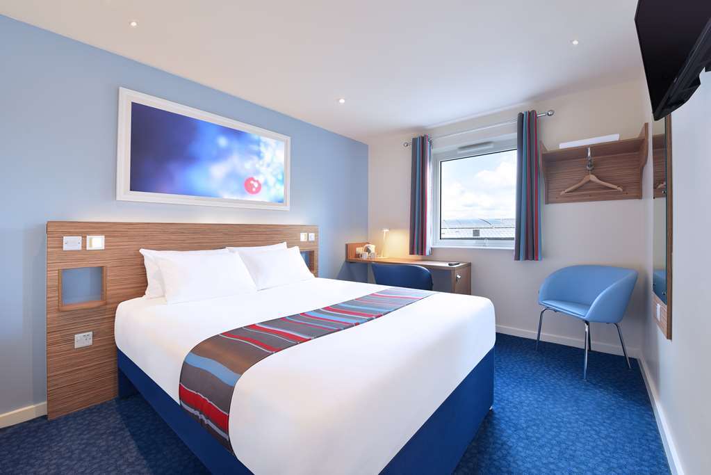 Travelodge Warrington Lowton Szoba fotó