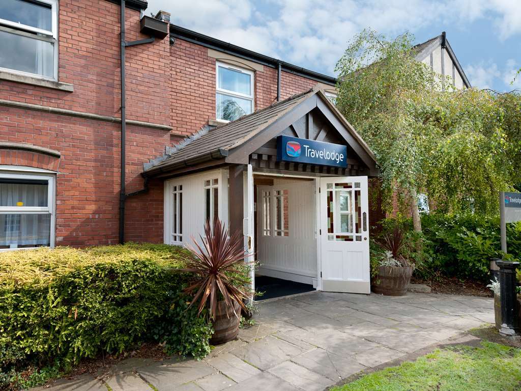 Travelodge Warrington Lowton Kültér fotó